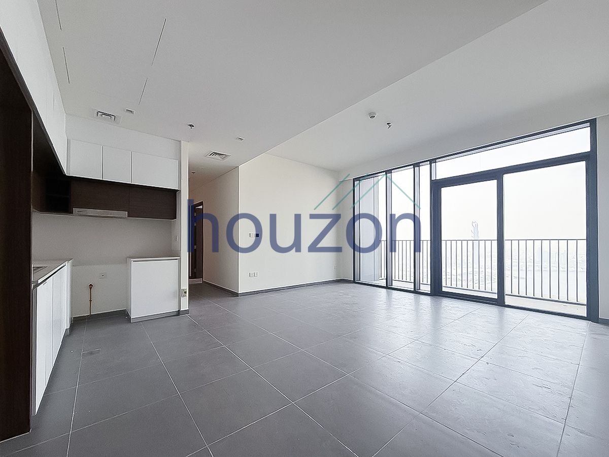 Bight + Spacious 2BR |  Sea View | High Floor