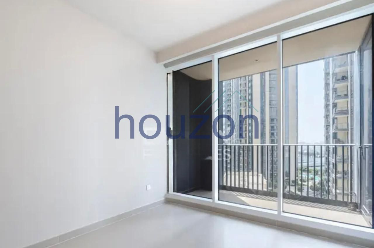 Bright + Modern 1BR | Chiller Free | Vacant
