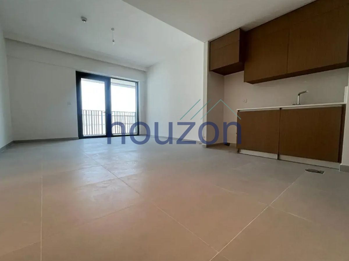 Spacious+Modern 1BR | Balcony | Vacant