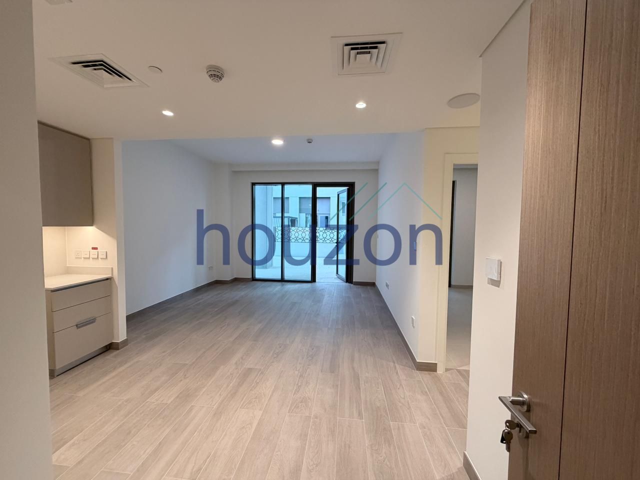 Spacious+ Brand New 1BR |Beach View |Chiller Free