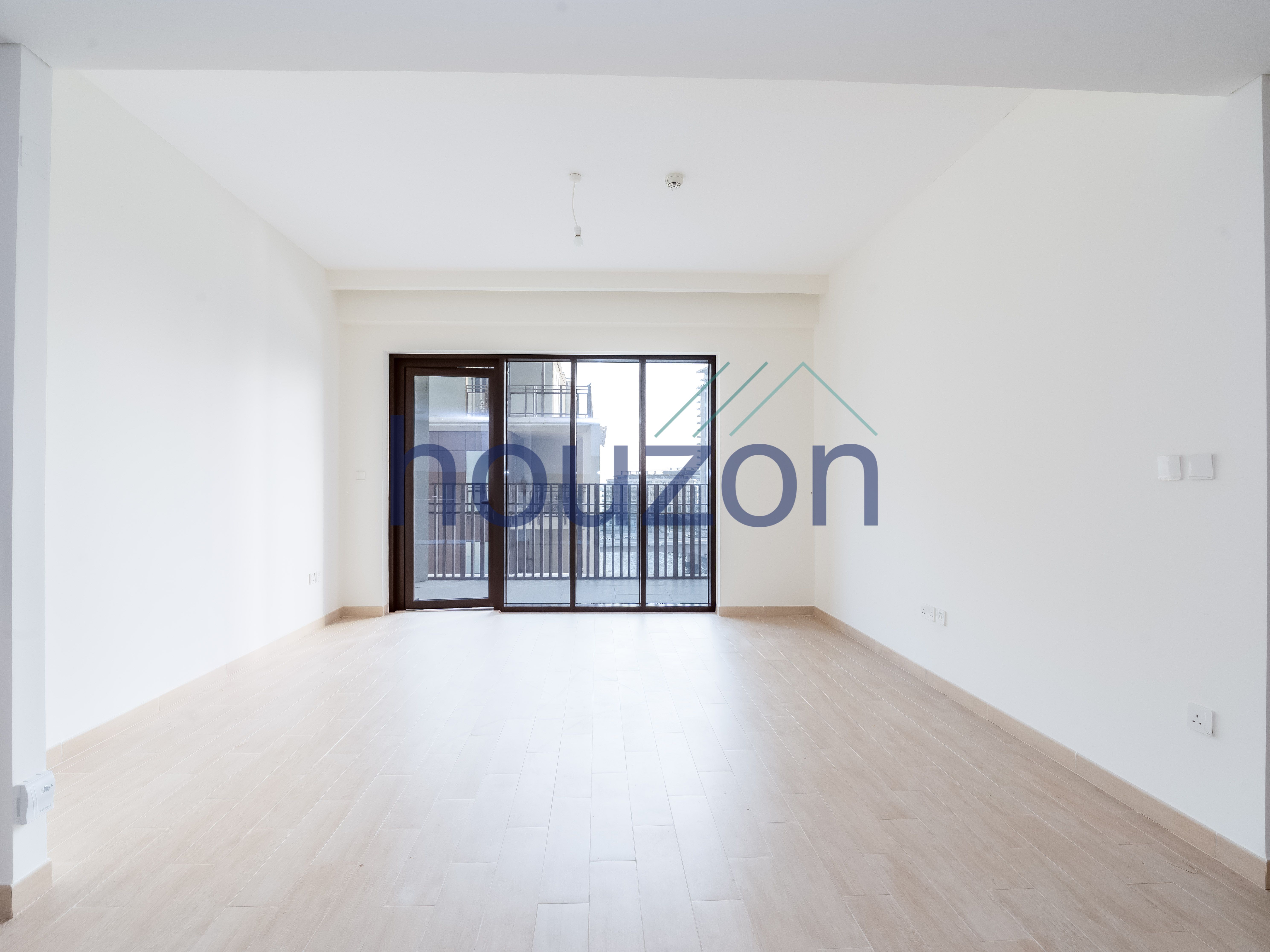 Modern Spacious 1 BR | Beach View  | Beach Access