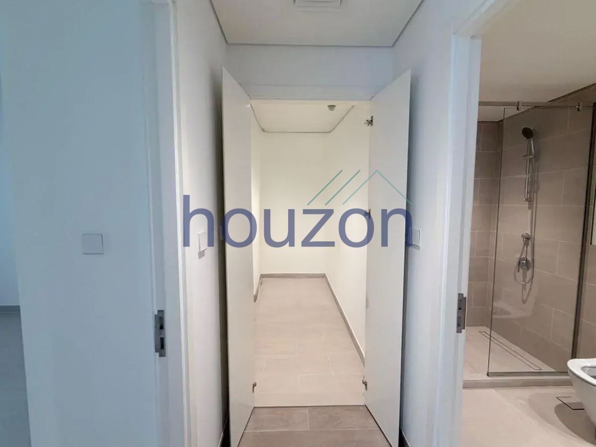 Modern 1BR | Sea View | Chiller Free