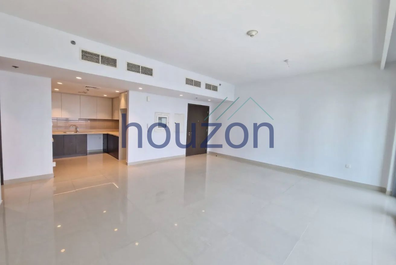 Spacious 1BR | High Floor | Semi Closed Kitchen