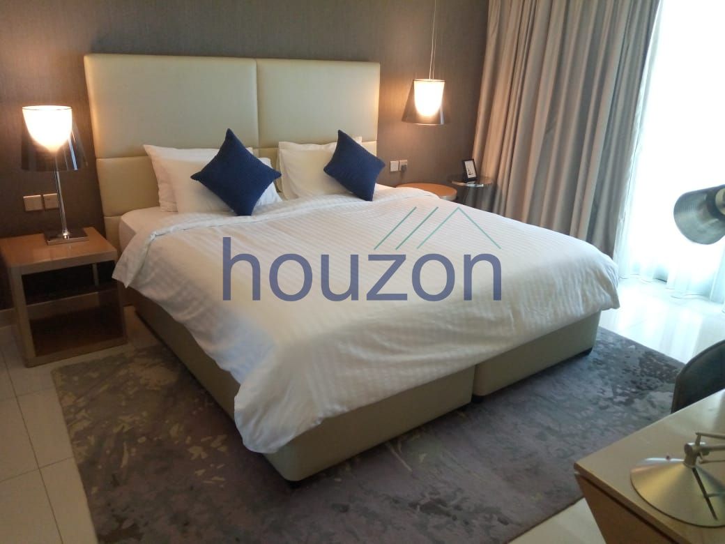 Spacious 1BR | Burj Khalifa View | Fully Furnished