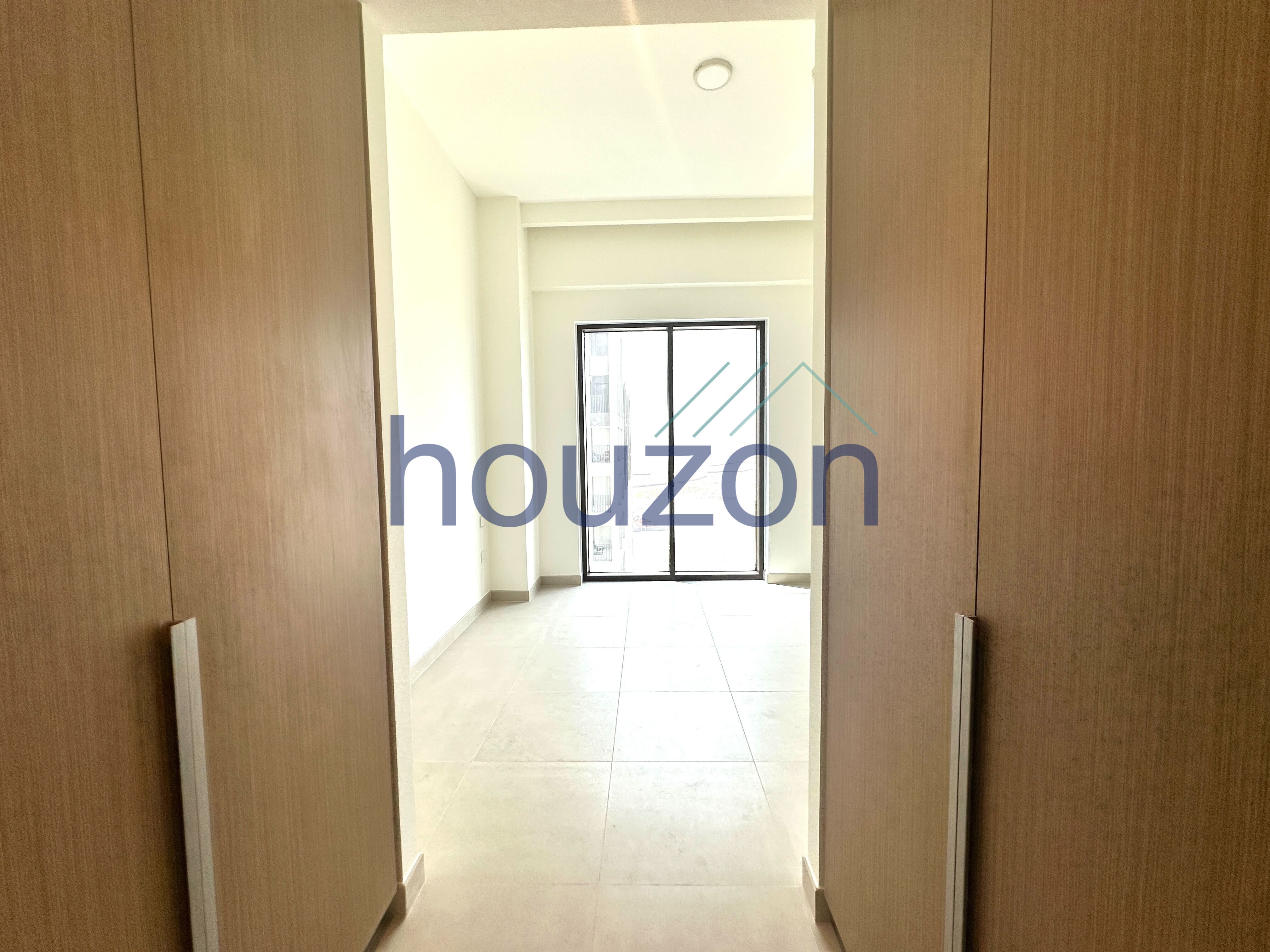 Spacious 2BR | Vacant | Chiller Free | BLVD View
