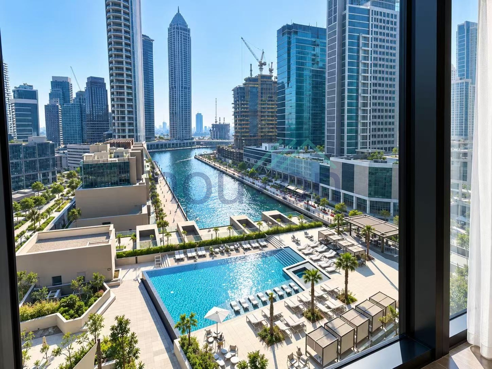 Luxury 1BR | Skyline Views | Prime location