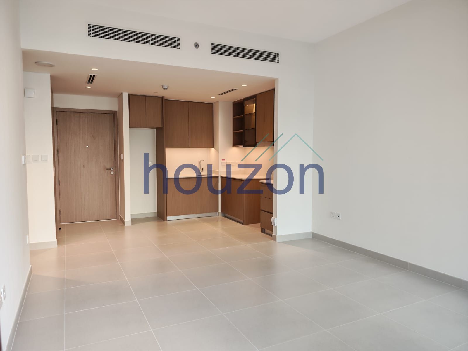 Brand New 1BR | Pool View | Vacant