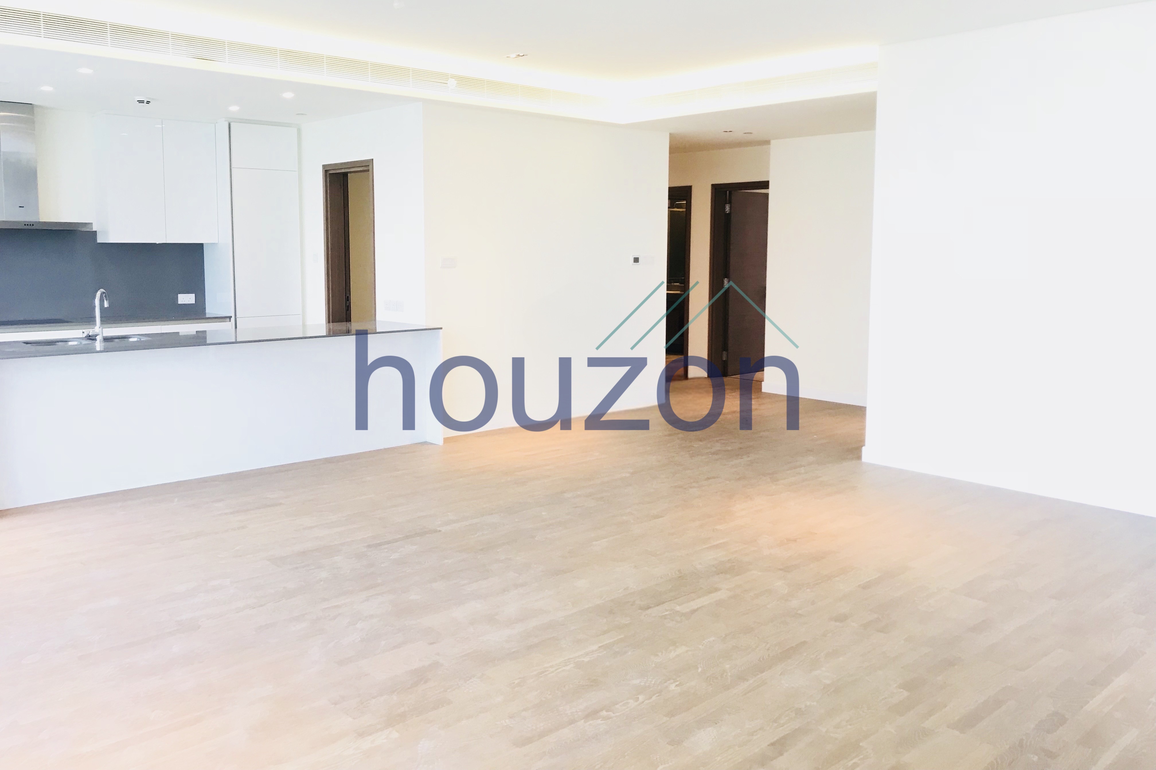 Modern + Renovated 3BR+M | Near Mall | Best Price