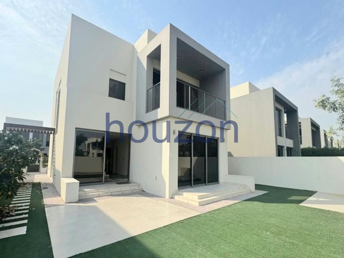 Chiller Free 4BR + Maids | Large Plot | Vacant