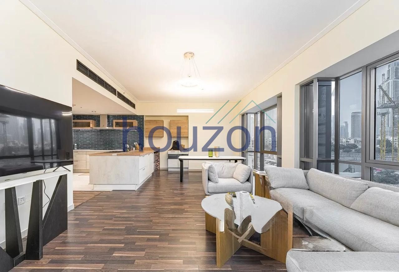 Upgraded + Spacious 2BR | Chiller Free | Vacant