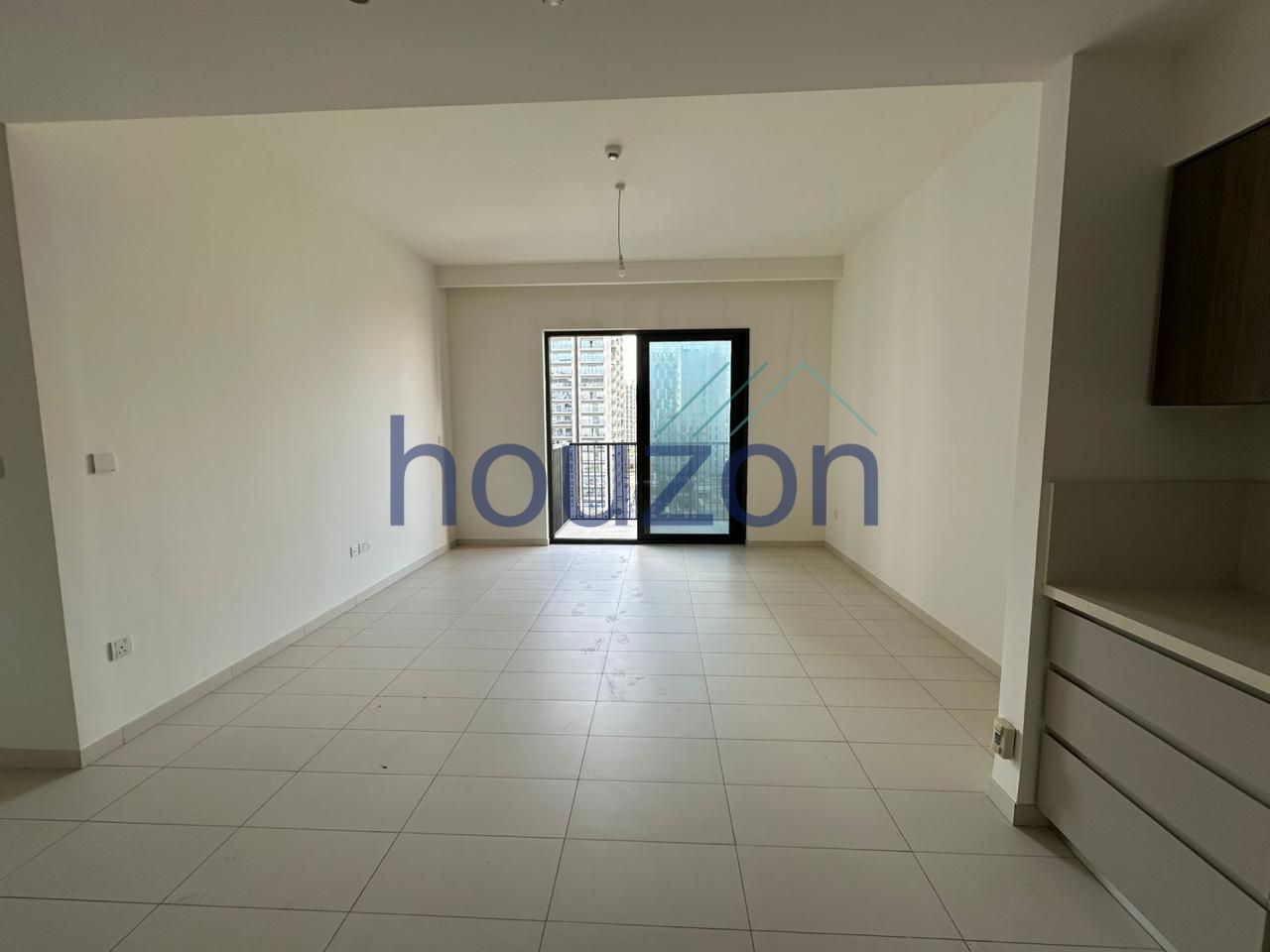 Chiller Free 1BR | Prime Location | Vacant