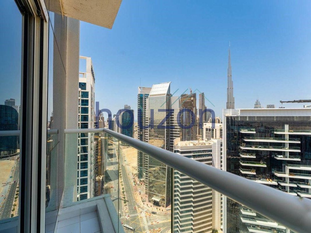 Luxurious Studio | Burj View | Vacant