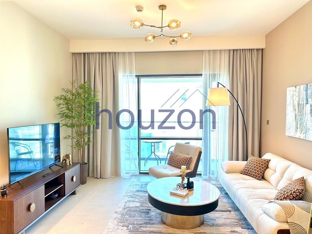 Branded + Elegant 1BR | lagoon View | Vacant