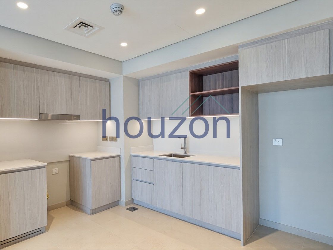 Exclusive & Elegant | Unfurnished | Beach Access