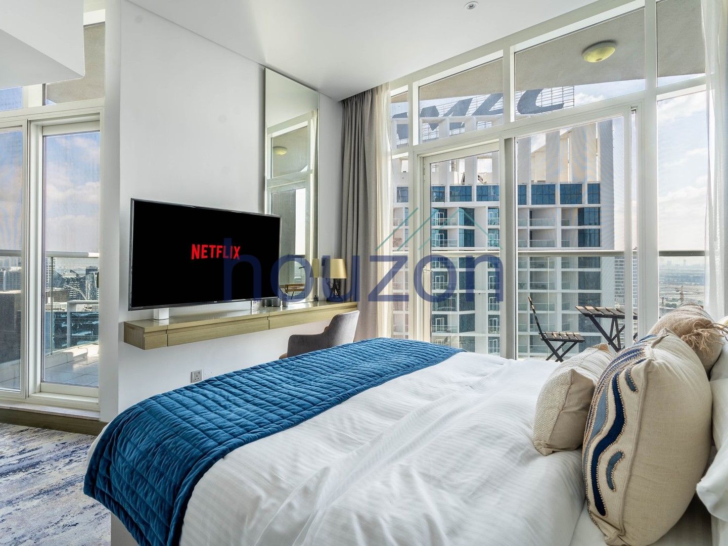 Modern Studio | Canal and Pool View | High Floor