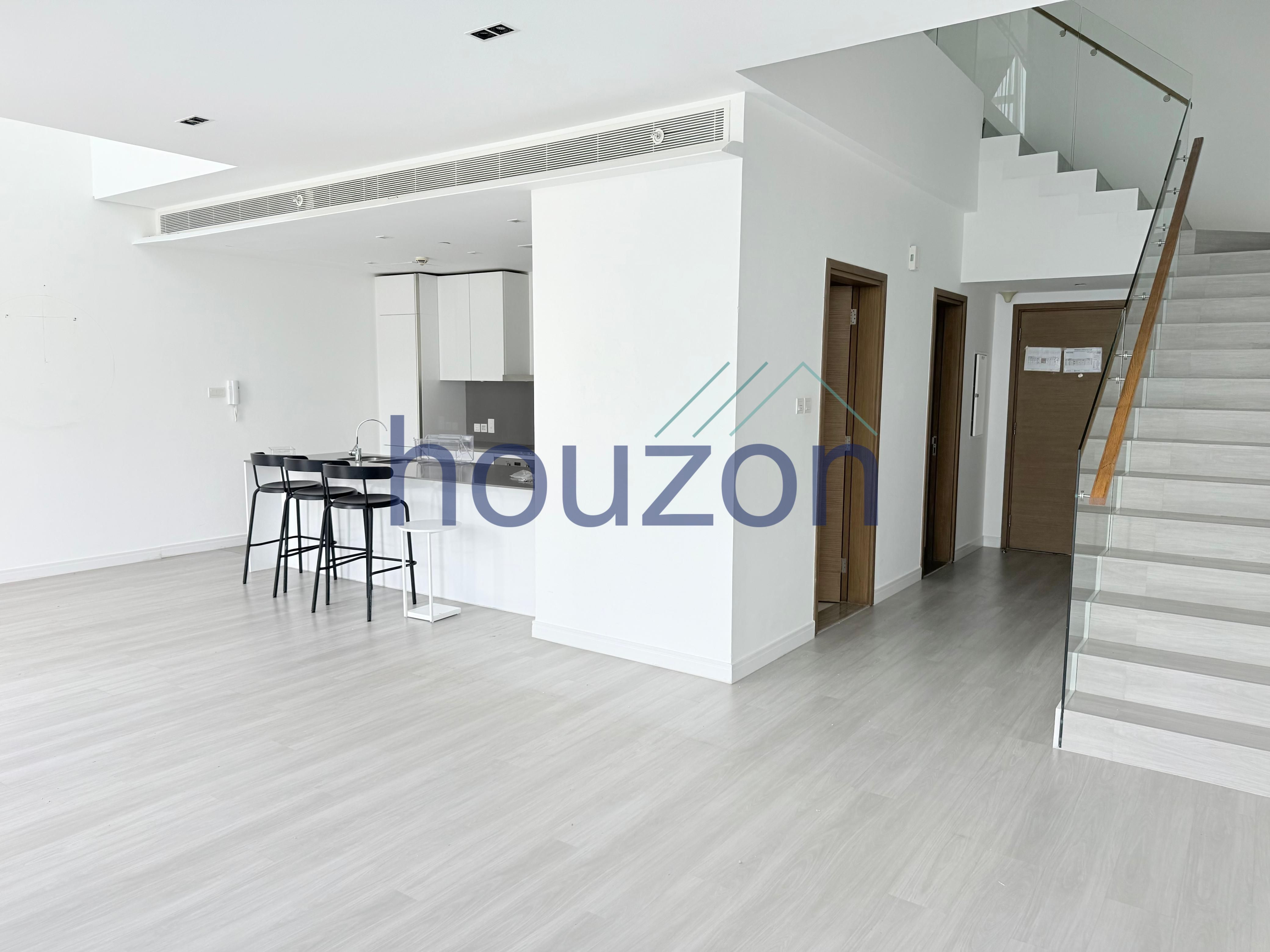 Huge + Bright Duplex 2BR+ M/R | Burj Khalifa View