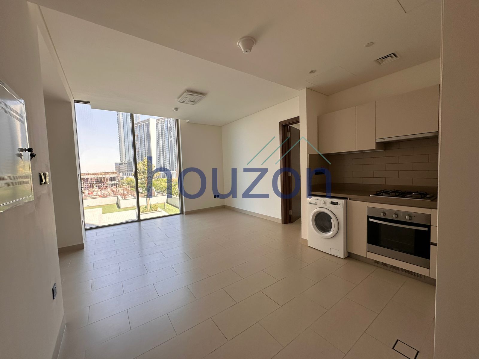 Spacious 2BR | Prime Location | Investor Deal