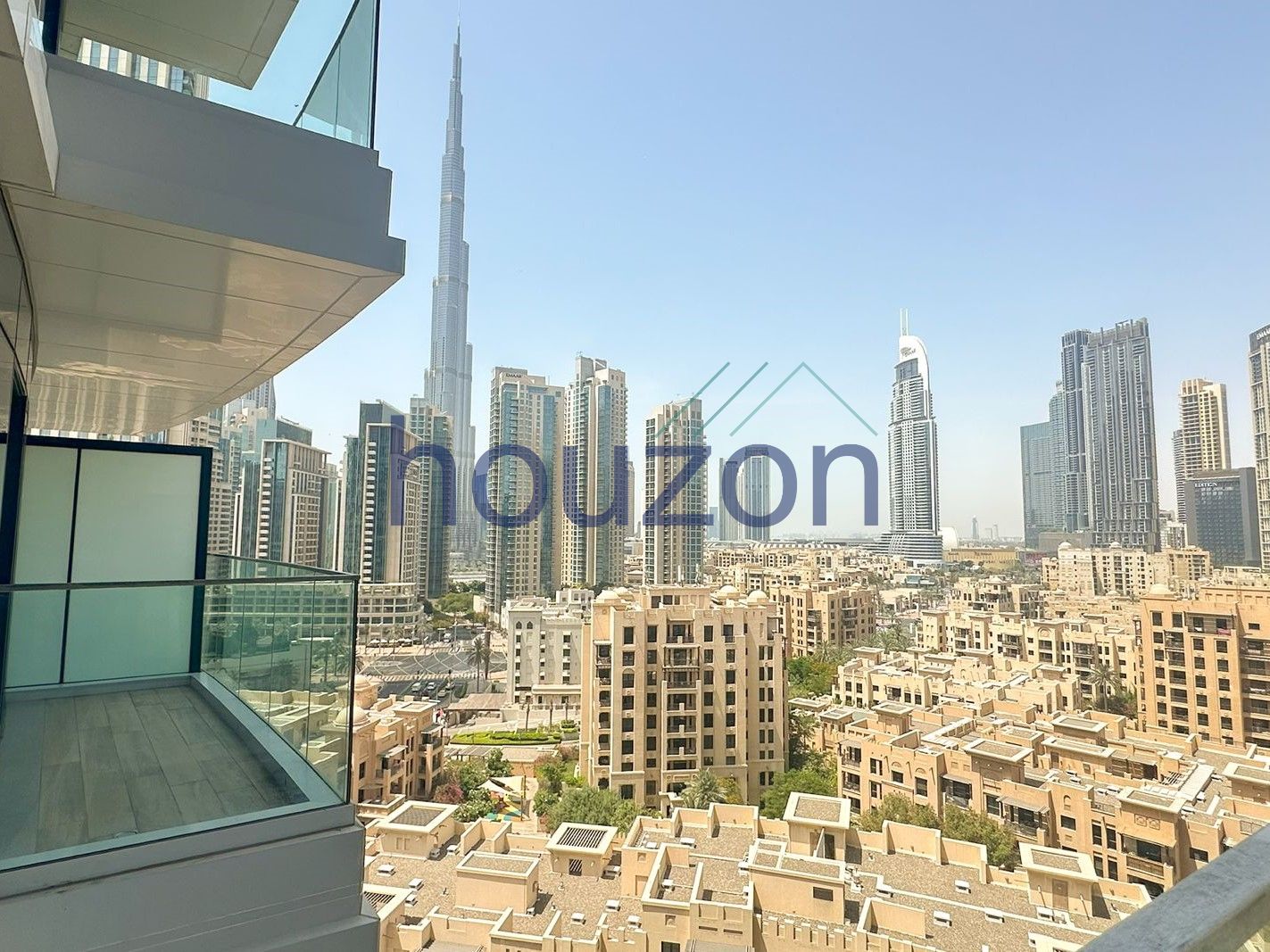 Splendid 3BR | Burj Khalifa+Canal view | Balcony