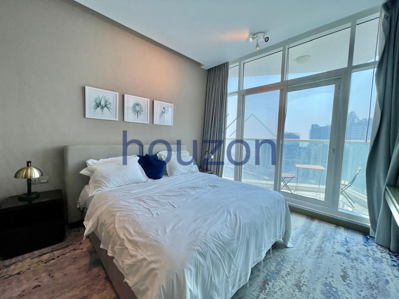 Luxury Studio | Canal View | Vacant | Balcony