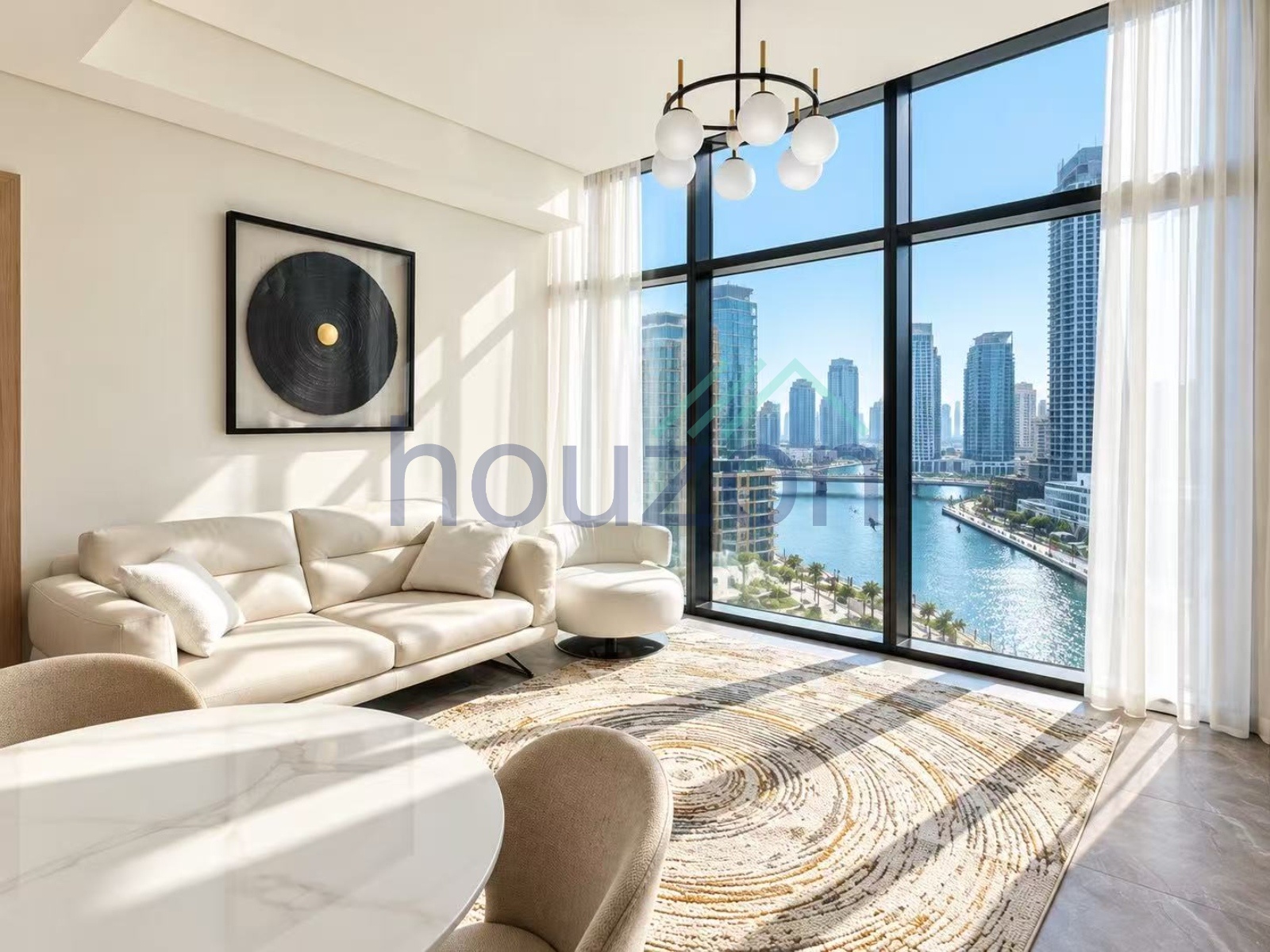 Luxury 1BR | Skyline Views | Prime location