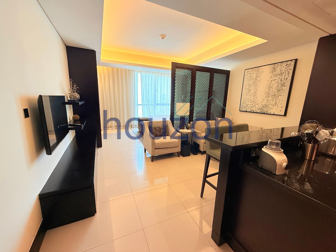 Luxury Studio |High Floor| Prime Location | Vacant