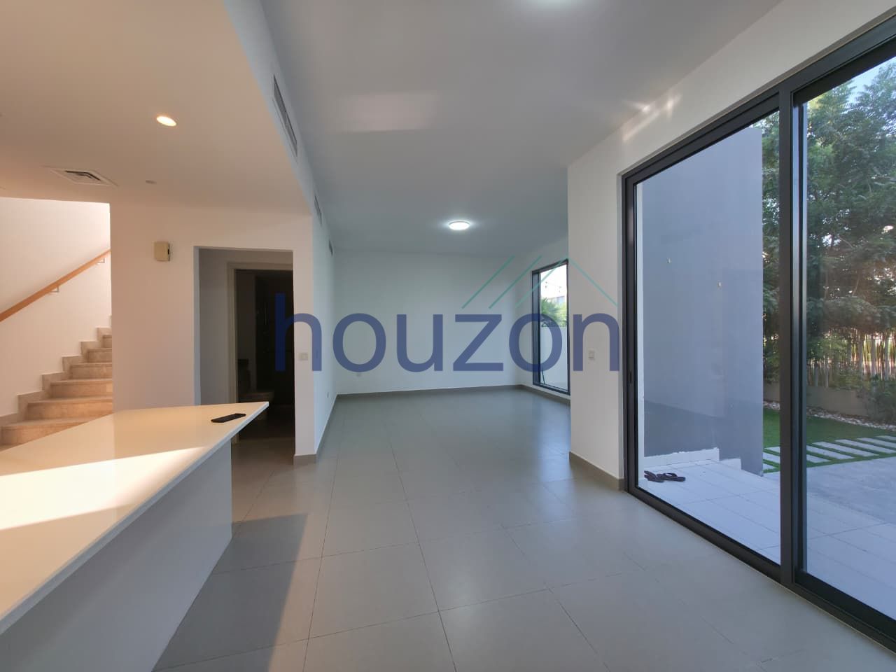 Spacious 4BR+M/Room | Vacant | Camel Track