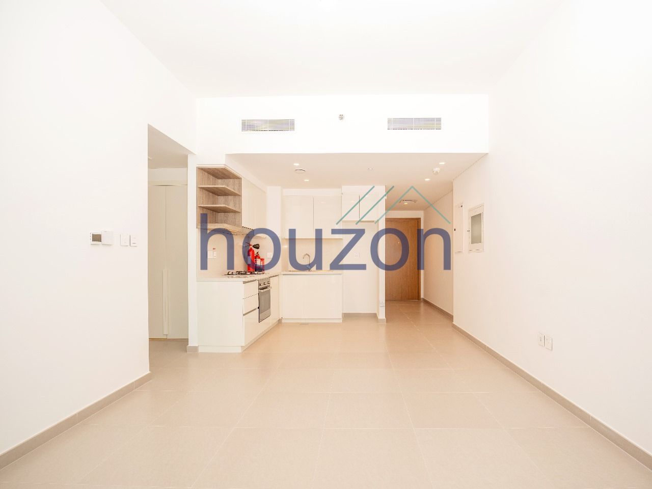 Bright 1BR | Big Layout | Great Investment