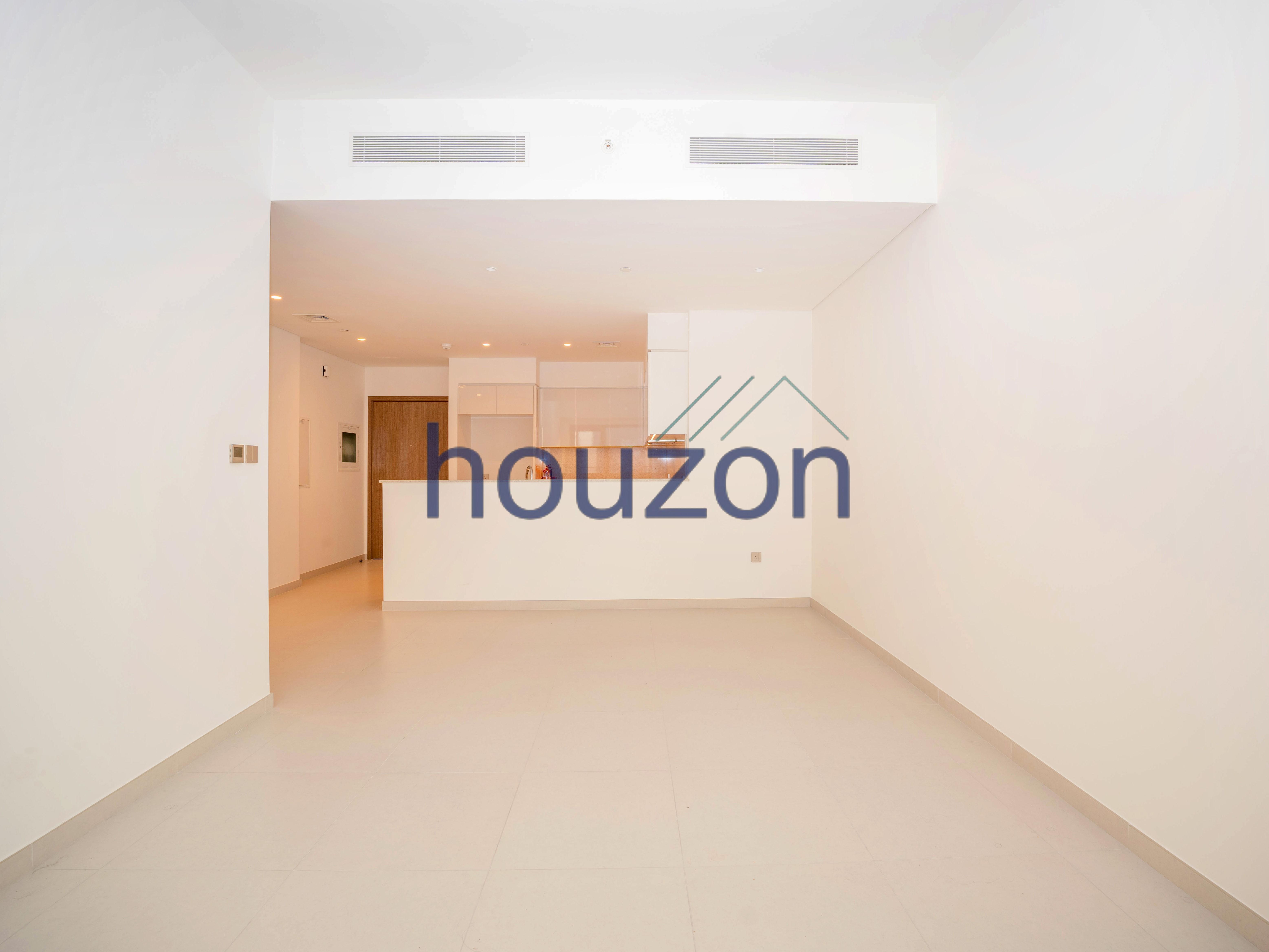 Luxurious + Modern 2BR | Burj Khalifa View| Vacant