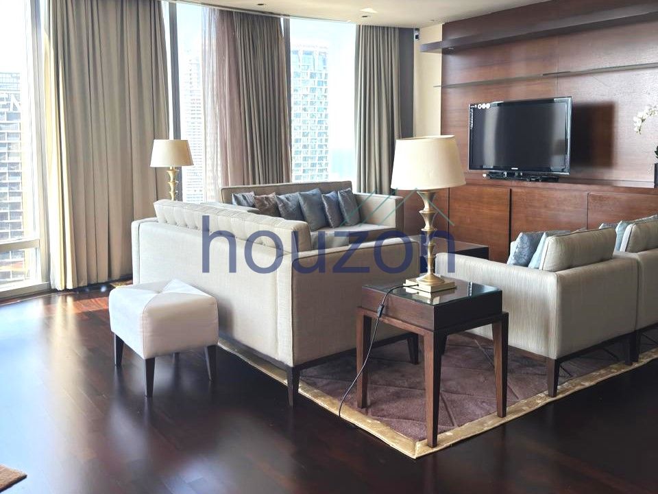 Spacious 2 BR | Fountain & Opera View | Vacant