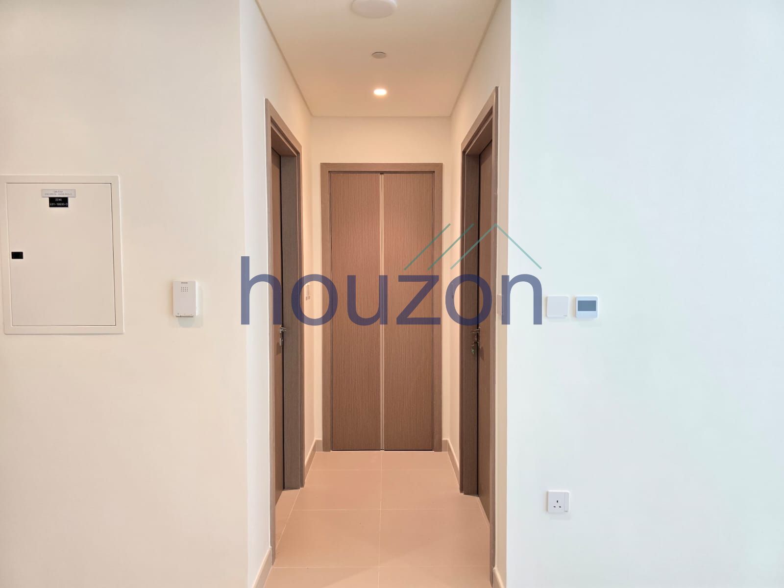 Vacant 1BR | Prime Location | Great Investment