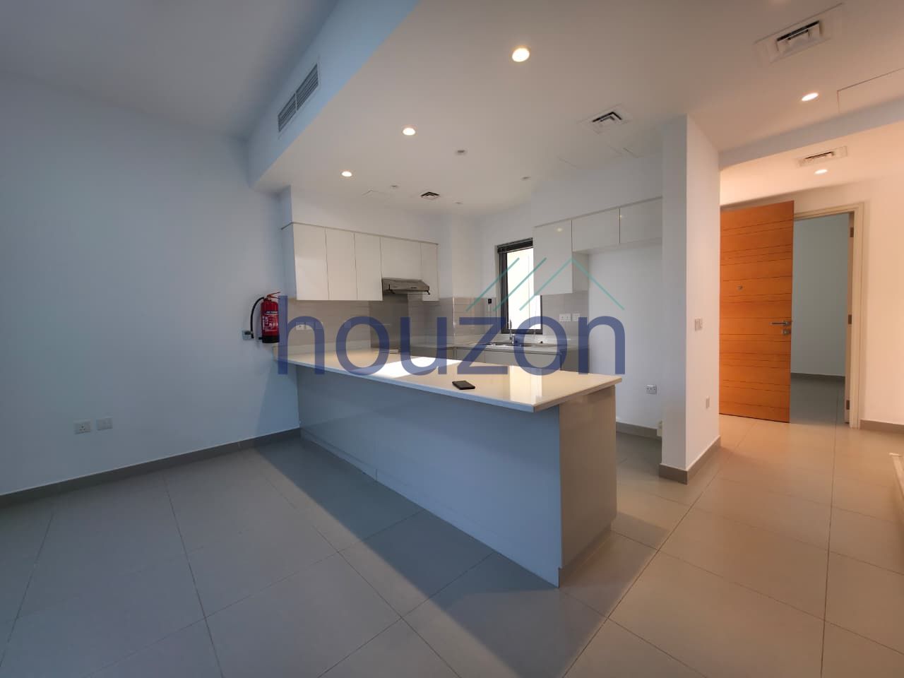 Spacious 4BR+M/Room | Vacant | Camel Track