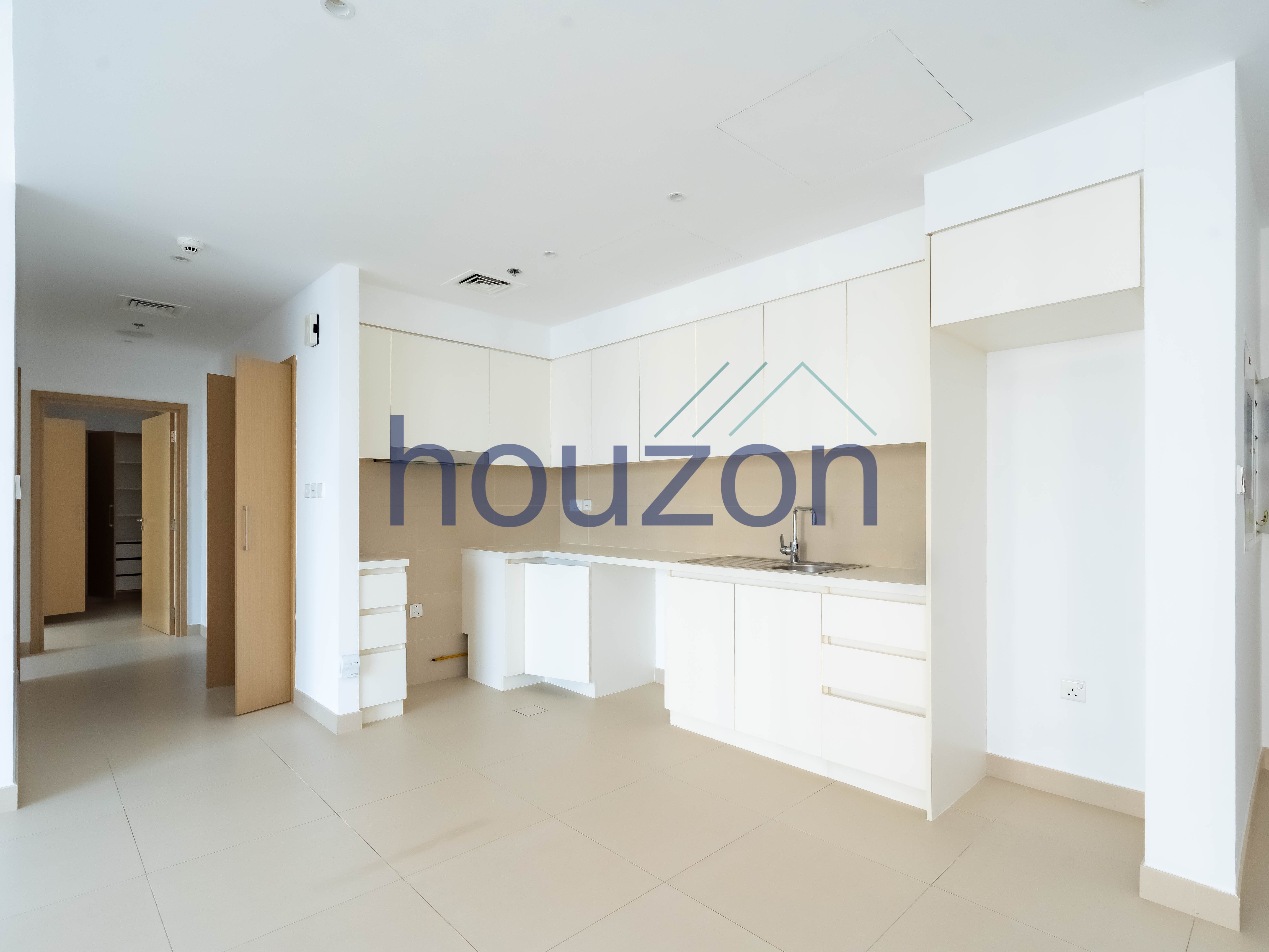Modern + Elegant 2BR | Vacant | Park View