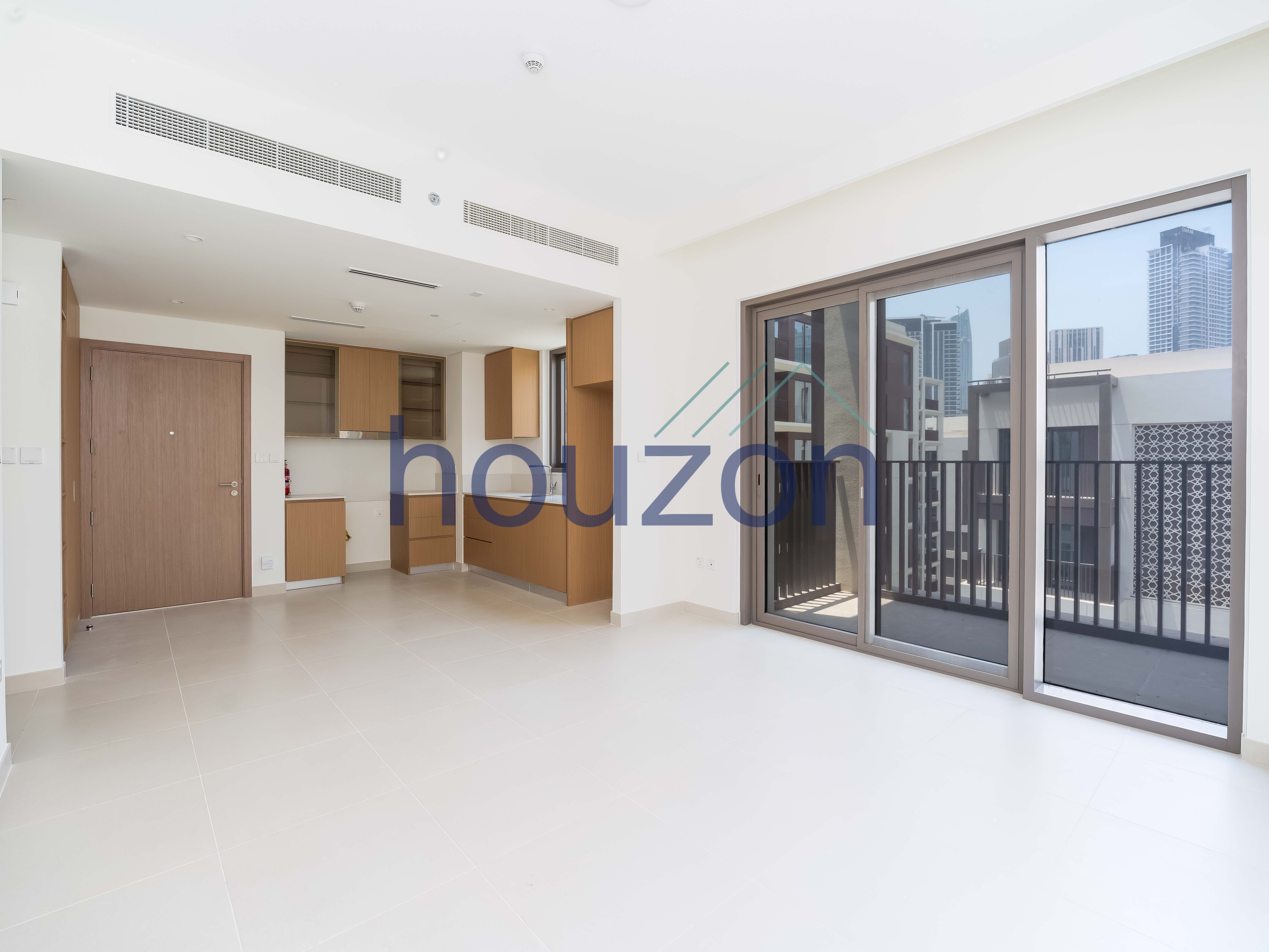 Modern 1BR | Exclusive | Beach Access | Corner