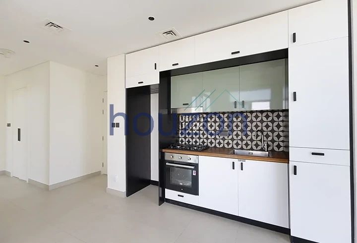 Bright 2BR | Chiller Free | Pool View | Vacant
