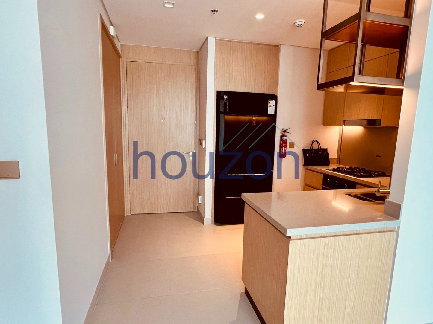 Luxurious 2BR | Burj Khalifa View | Mall Access