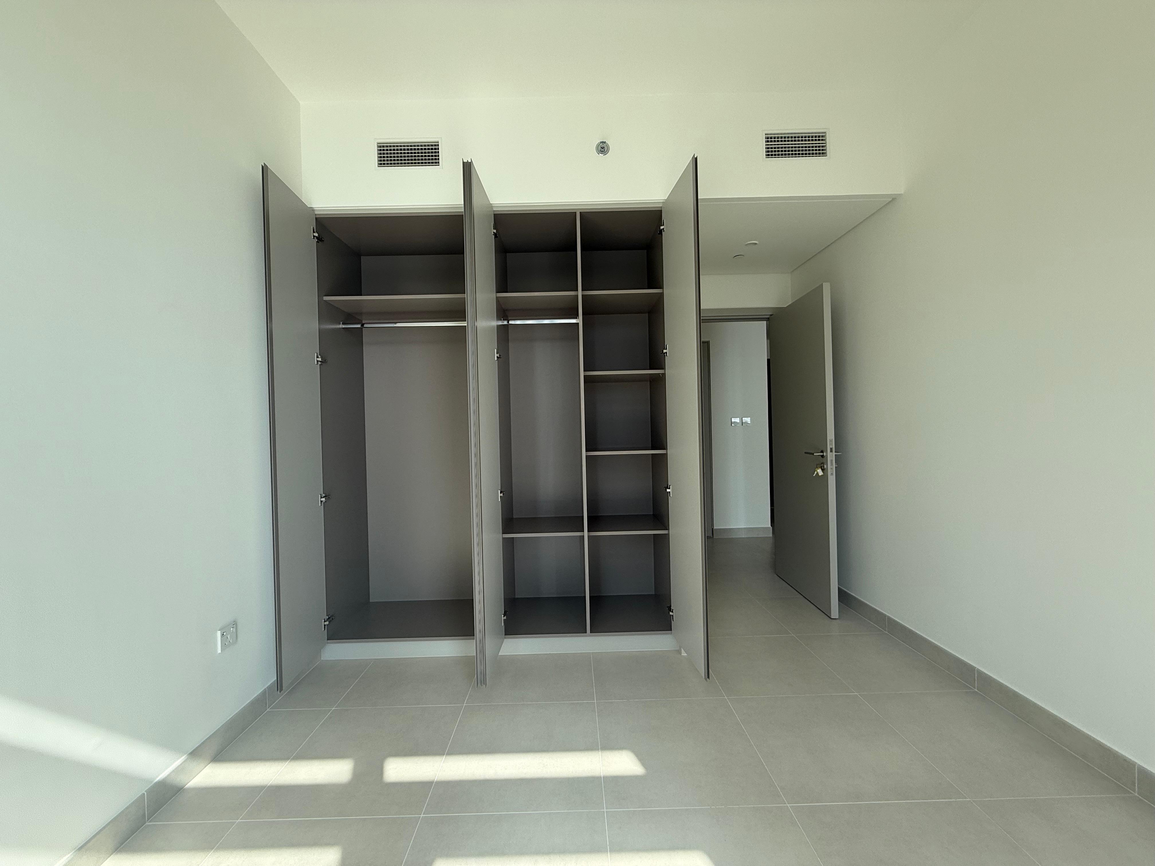 1BR |  High Floor | Chiller Free | Burj +Sea Views