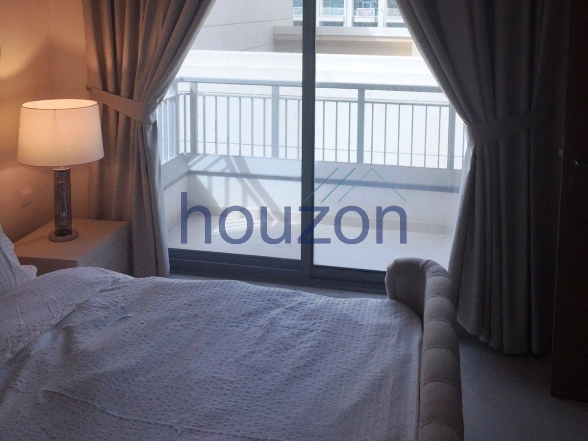 Spacious + Bright 1BR | Fully Furnished | Vacant