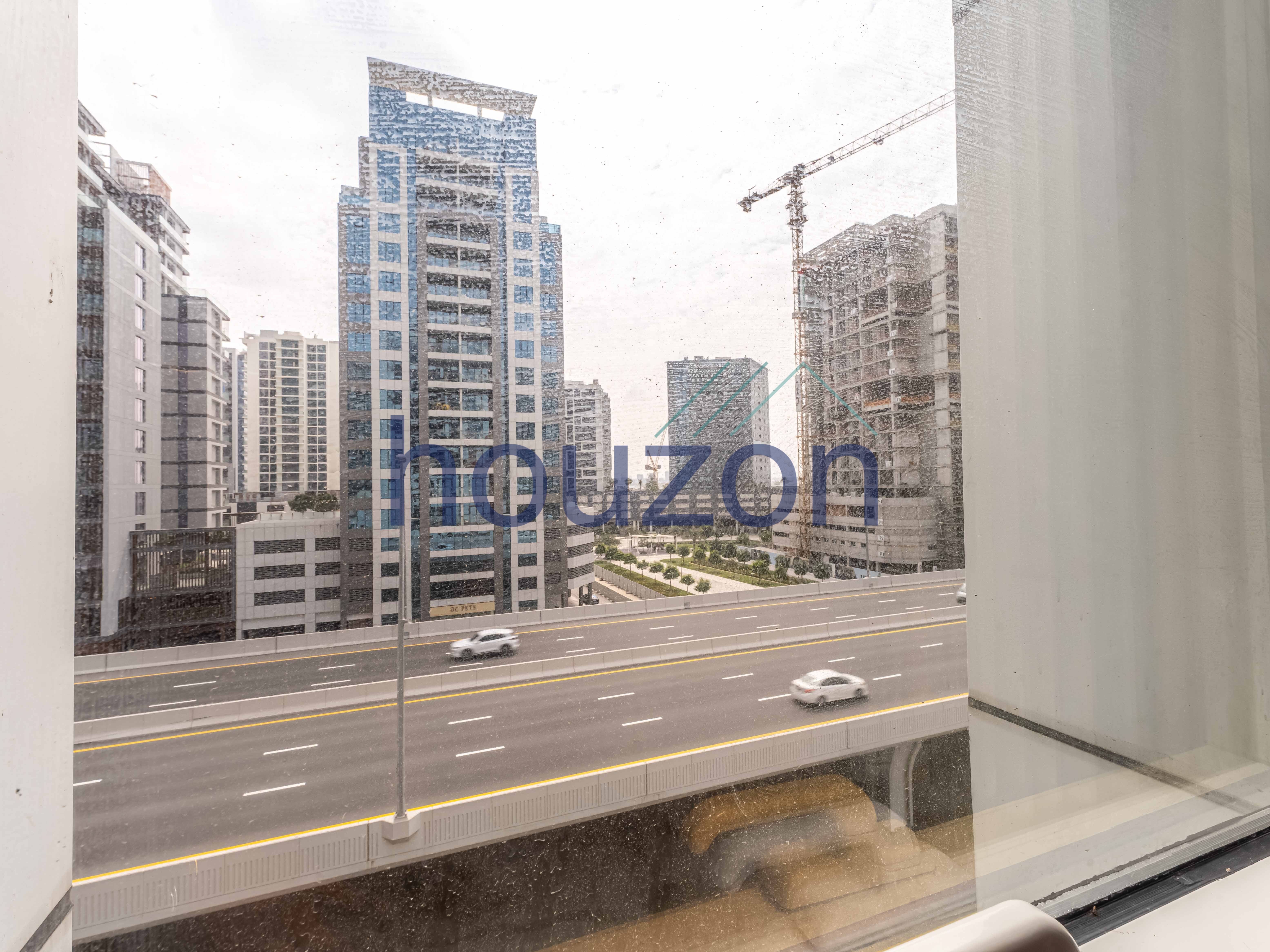 Spacious 2BR| Vacant | Prime location