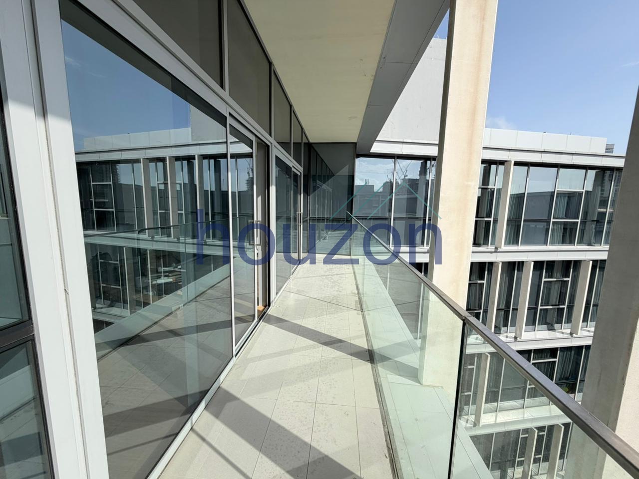 Modern+Renovated 1BR | No Construction |Best Price