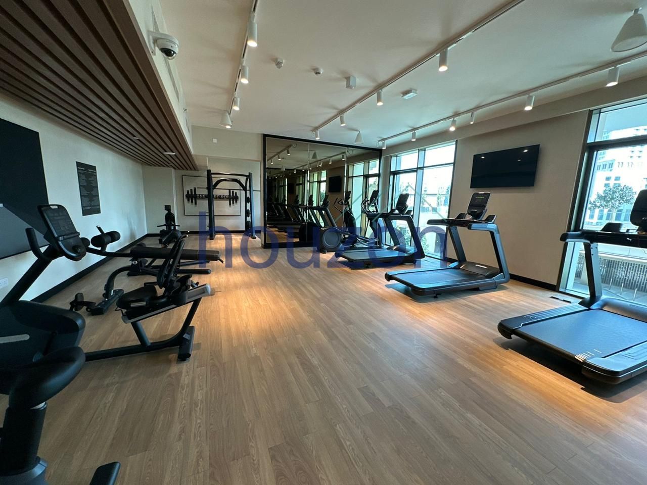 Spacious 2BR | Corner Unit | Burj View