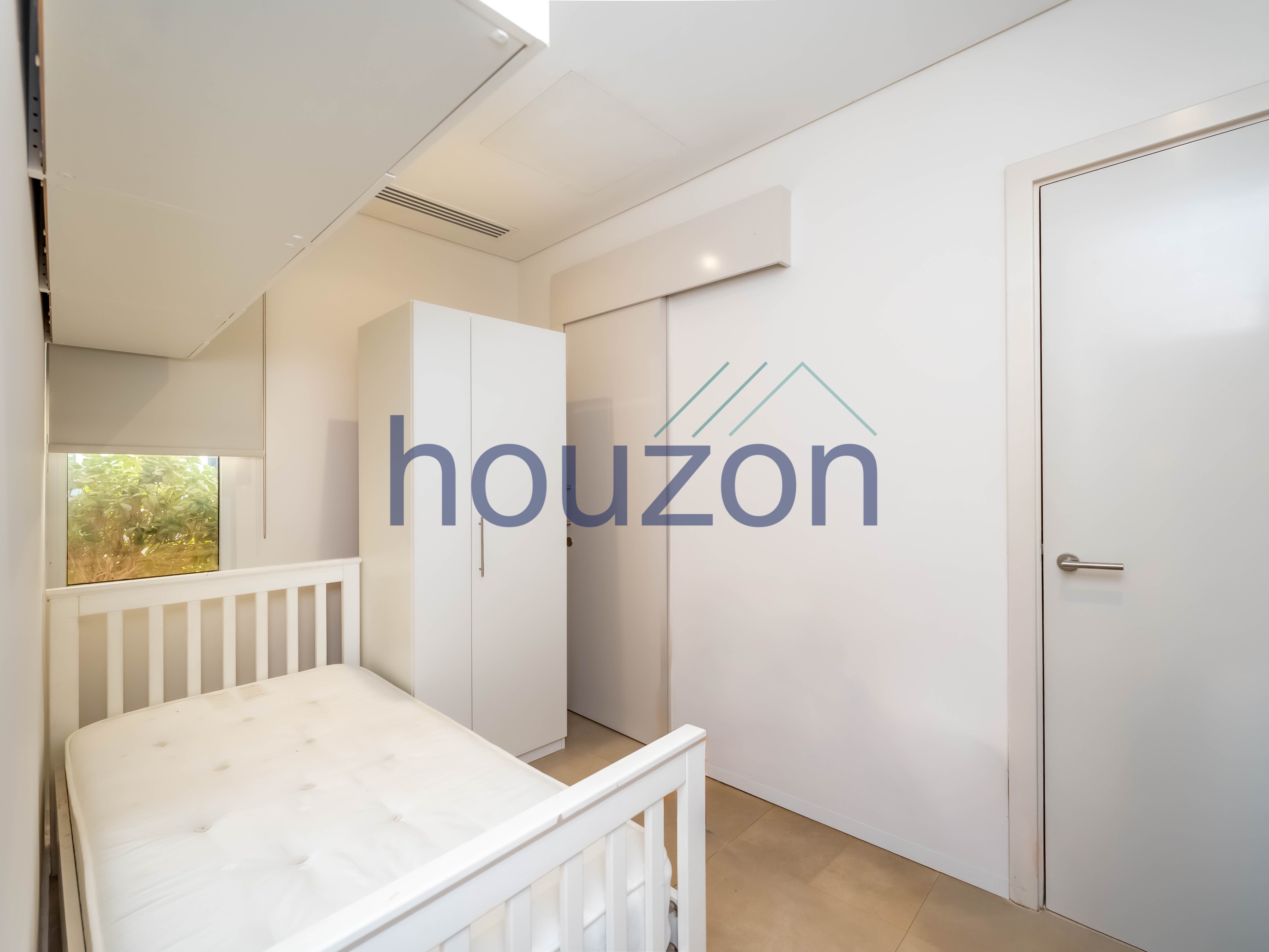 Exclusive | Upgraded & Furnished | Beachfront