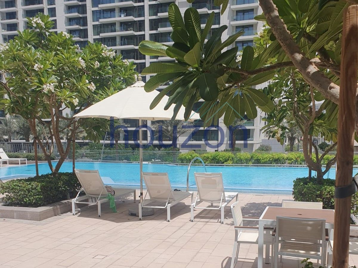 Elegant + Spacious 2BR | Chiller Free | Vacant