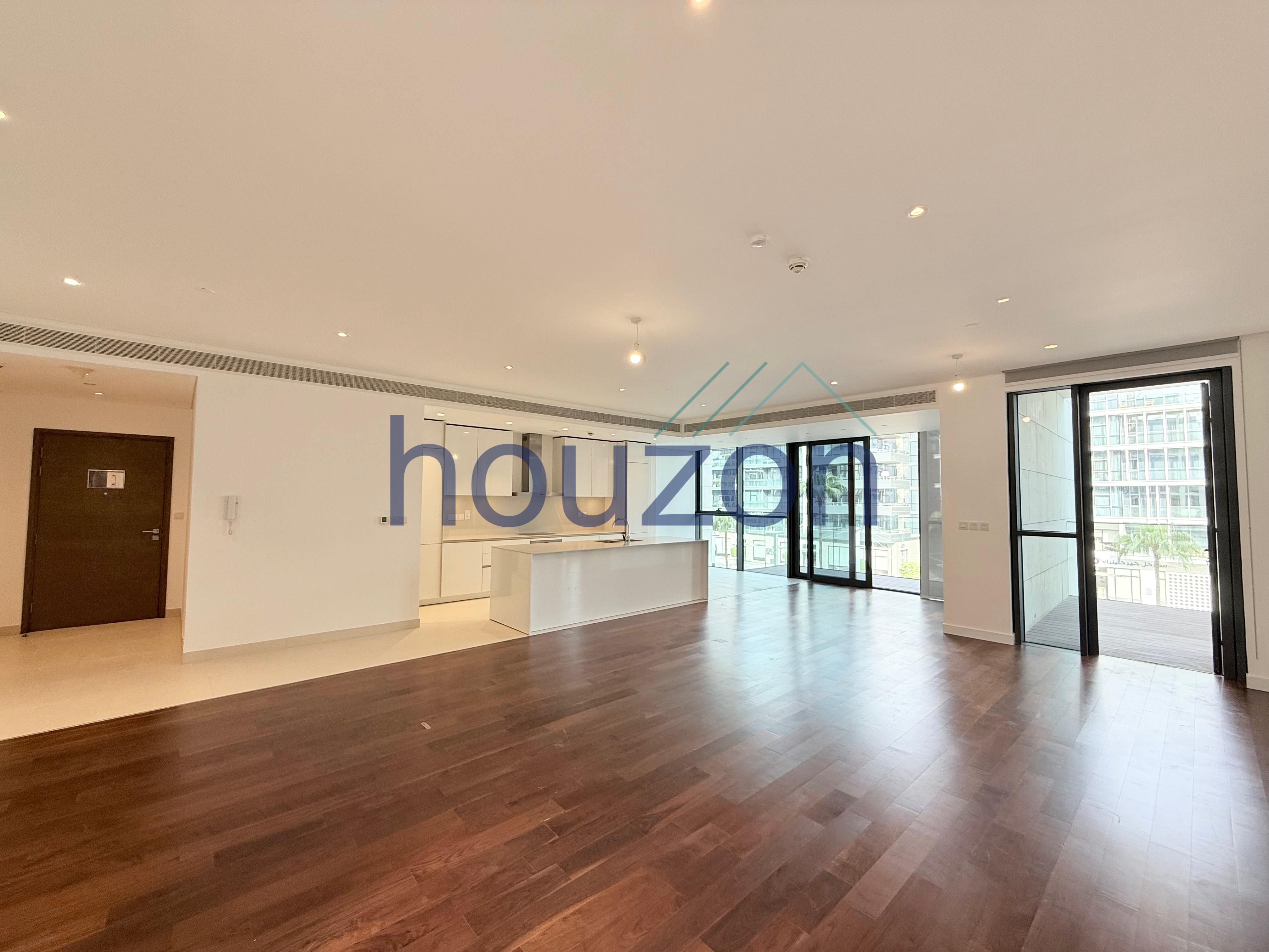 Spacious 3BR + M/R | Boulevard + Burj View