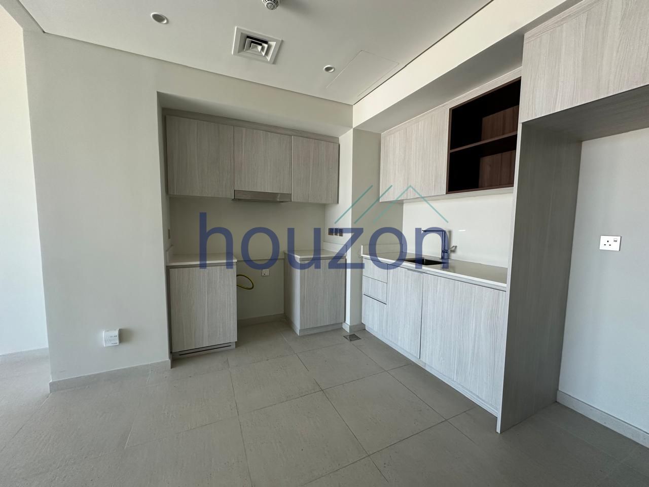 Branded + Modern 1BR | Lagoon View | Beach Access