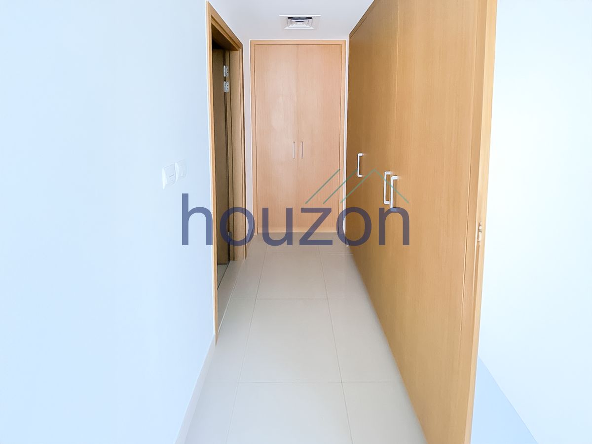 High Floor 3BR | Chiller Free | Vacant