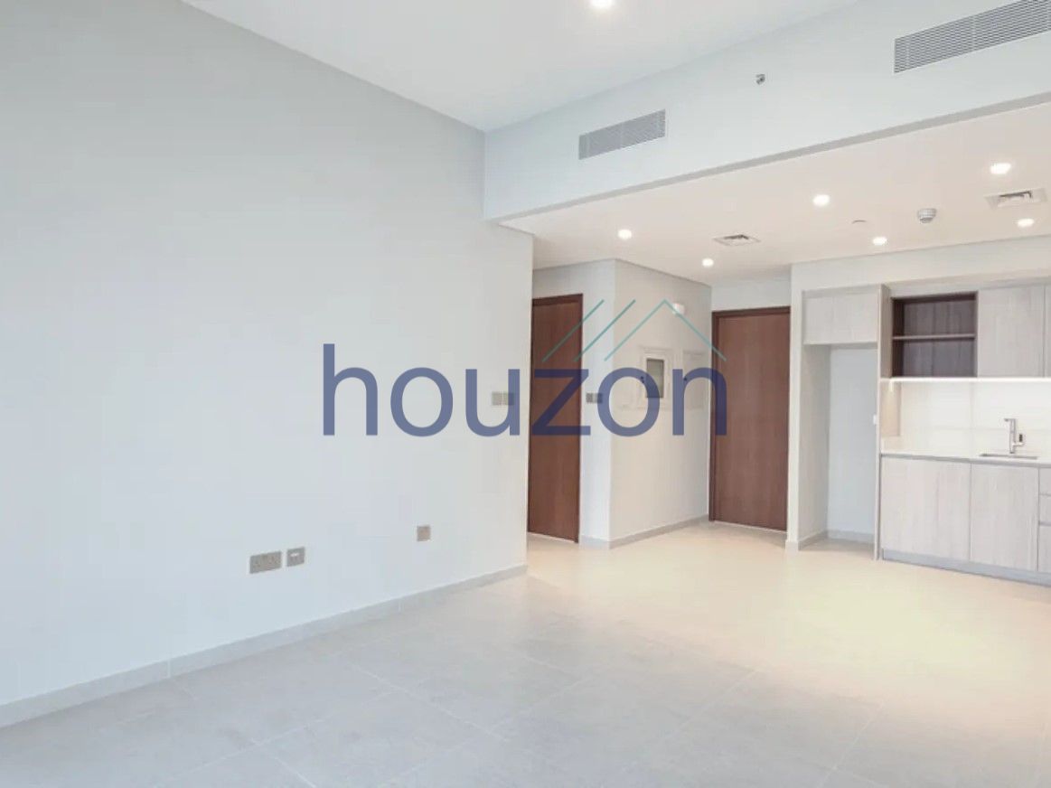 Branded + Modern 1BR | Lagoon View | Vacant