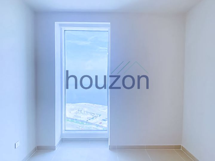 Corner Unit 3BR + M/R | Full Sea View | Vacant